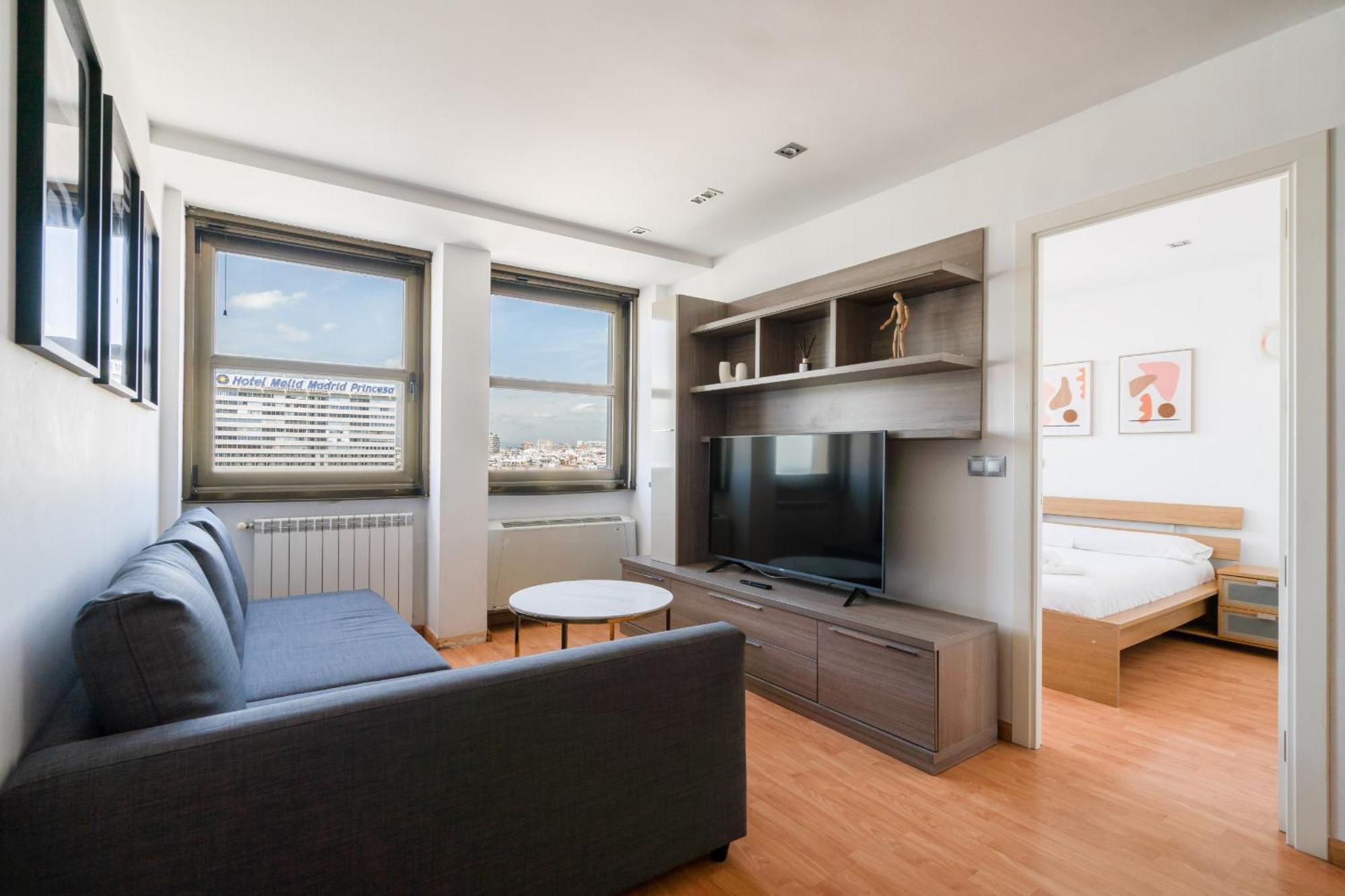 Apartamento En Plaza De Espana Alquiler Temporal Мадрид Экстерьер фото