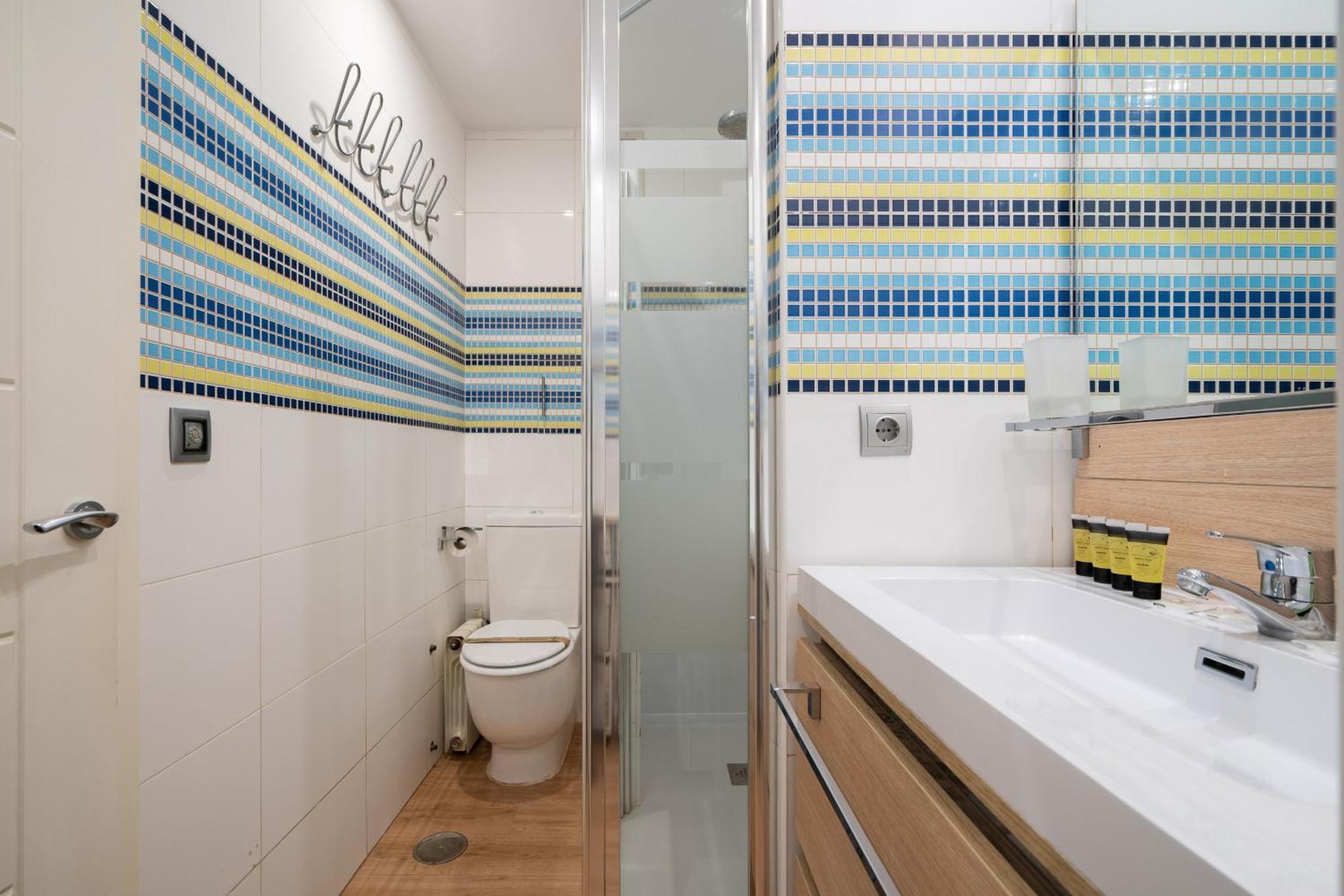 Apartamento En Plaza De Espana Alquiler Temporal Мадрид Экстерьер фото
