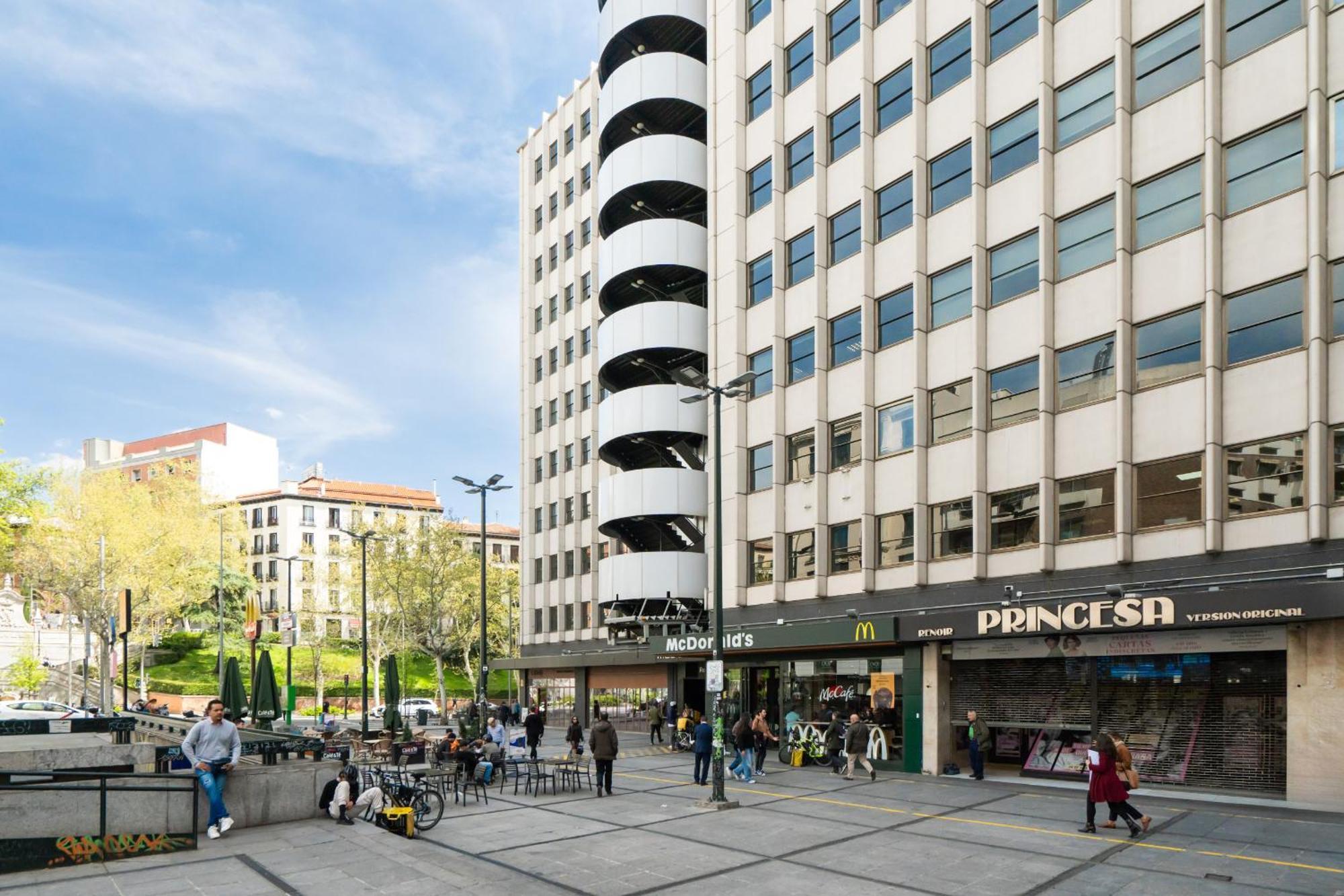 Apartamento En Plaza De Espana Alquiler Temporal Мадрид Экстерьер фото