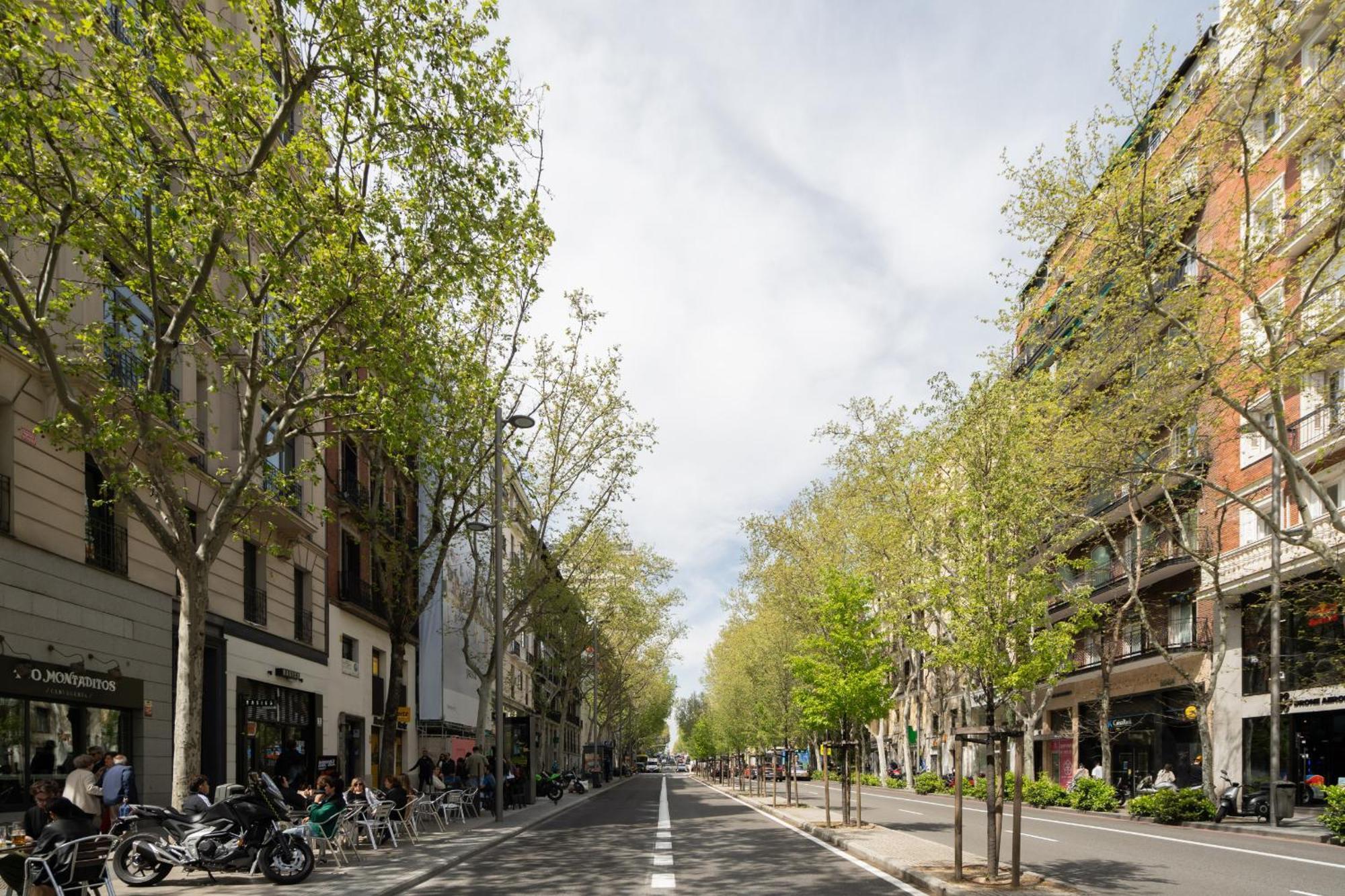 Apartamento En Plaza De Espana Alquiler Temporal Мадрид Экстерьер фото